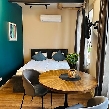 ריגה Colonel Suites & Apartments מראה חיצוני תמונה