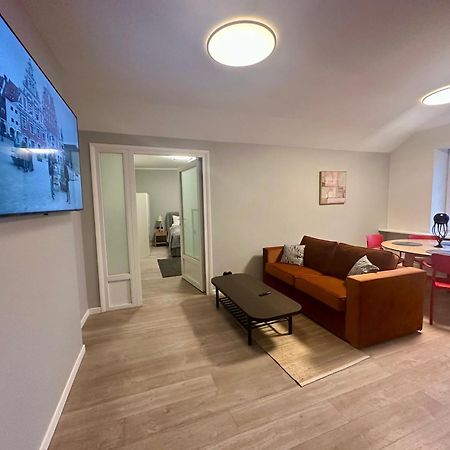 ריגה Colonel Suites & Apartments מראה חיצוני תמונה