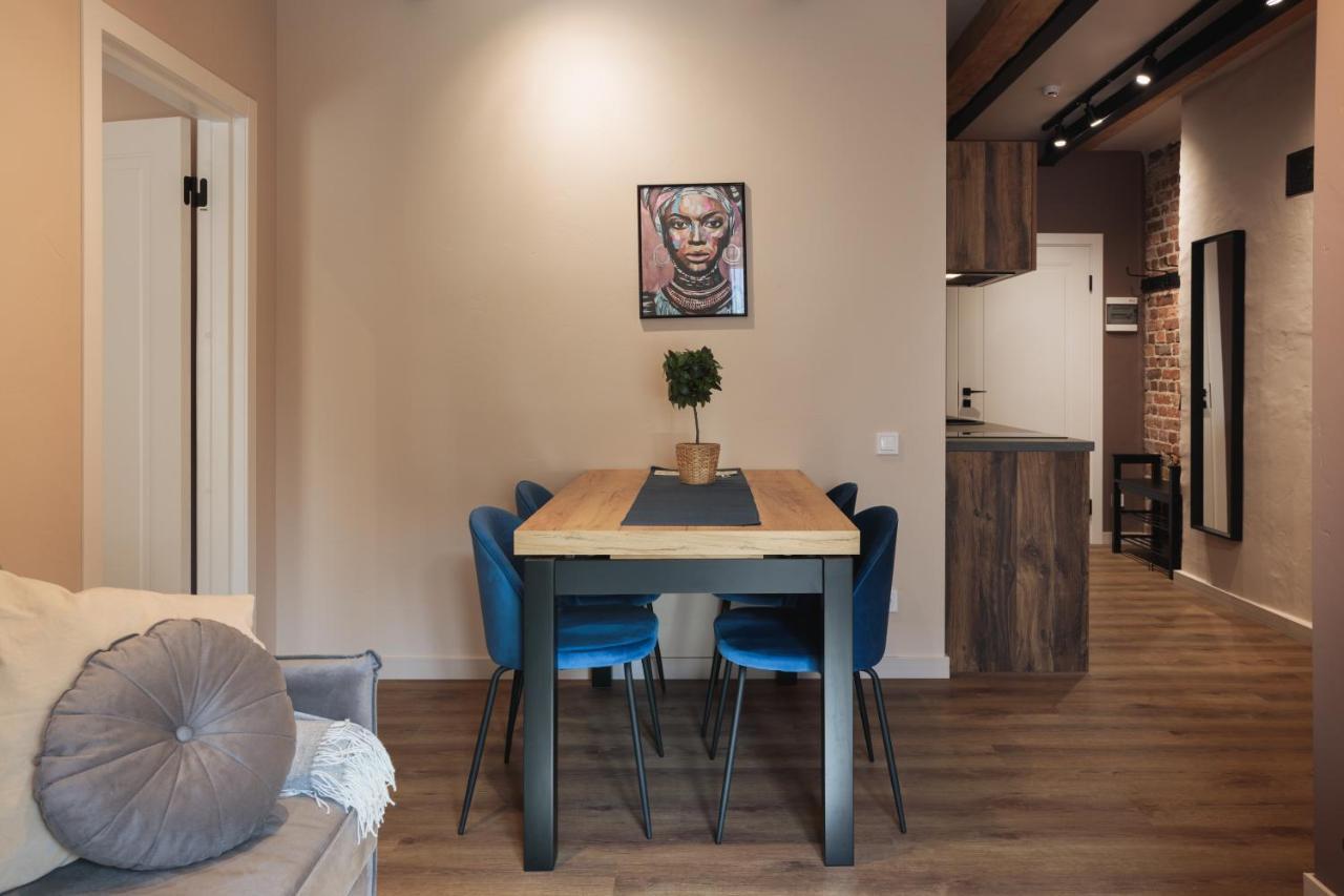 ריגה Colonel Suites & Apartments מראה חיצוני תמונה