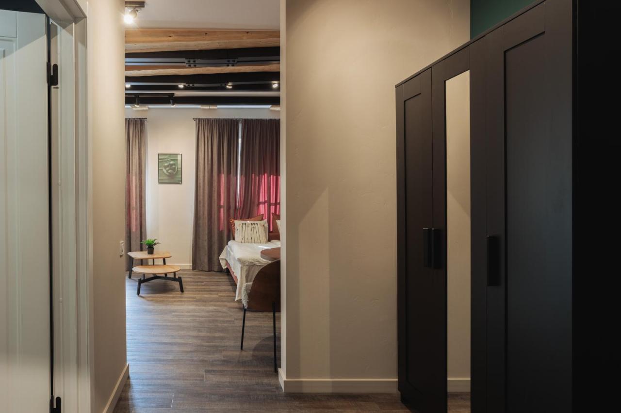 ריגה Colonel Suites & Apartments מראה חיצוני תמונה