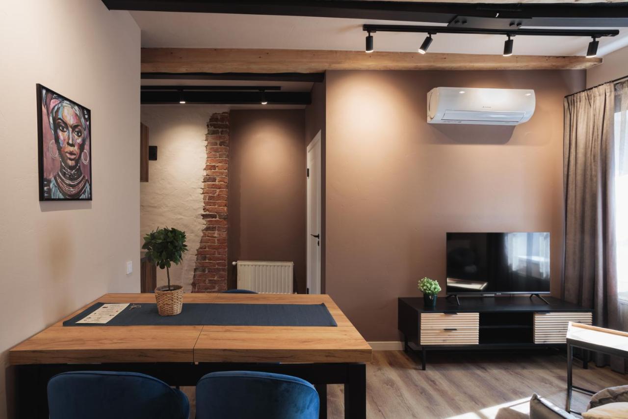ריגה Colonel Suites & Apartments מראה חיצוני תמונה
