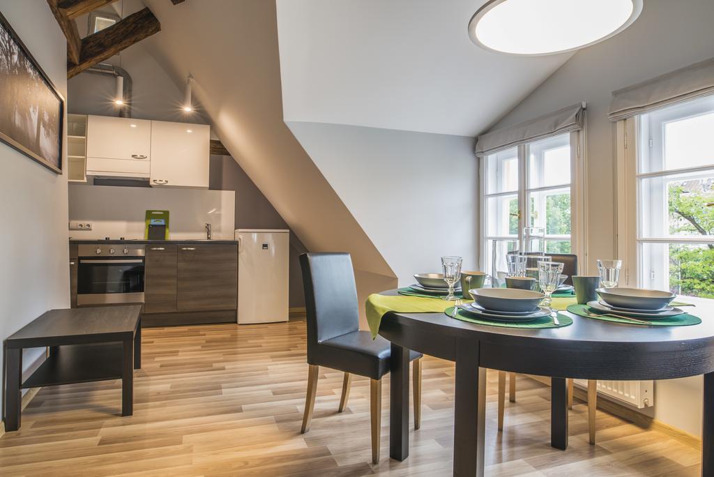 ריגה Colonel Suites & Apartments מראה חיצוני תמונה